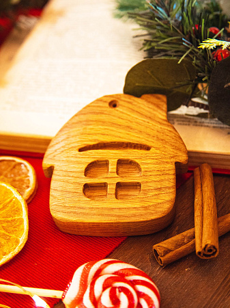 Новогодняя деревянная ёлочная игрушка из натурального дуба Домик от Мастерской уюта CandleKraft